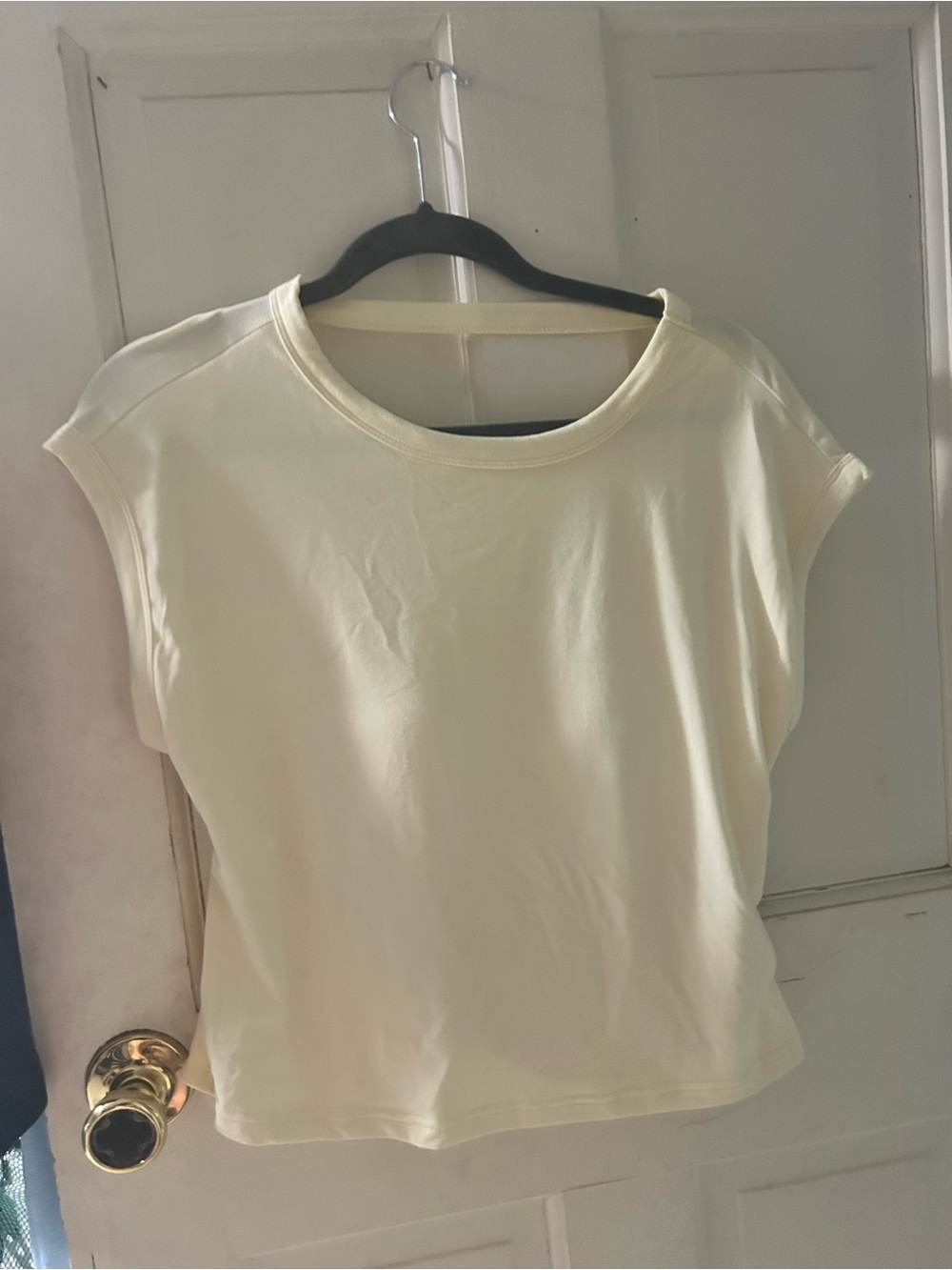 Women’s Crewneck Cap-Sleeve Top - Pale Yellow